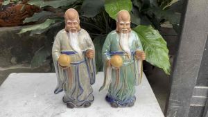 Ông thọ cầm đào cao 32 cm trang trí cây cảnh decod không gian Bát Tràng - Tượng Mini Chất Liệu Gốm Sứ Cao Cấp - Lazada