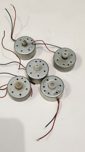 Dinamo Mini Generator Led 3V-9V DC Ex Dvd Player