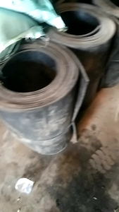 Karet Conveyor Bekas Tebal 1 Cm Daleman Benang/Gujir Kualitas Awet