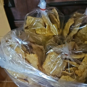 ข้าวตังหมูหยอง สูตรโบราณ by พอลลี่ ทานกับอะไรก็อร่อย ขนาดใหญ่ 280 g.