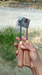 paket hemat 2 PCS alat berkebun - cangkul mini dan pencabut rumput mini