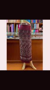 ซิ่นผ้าทอแพรวาลายกาฬสินธุ์ ผ้าแพรวา ผ้าทอ ผ้าซิ่น ซิ่น (เชียงรายฝ้ายล้านนา)