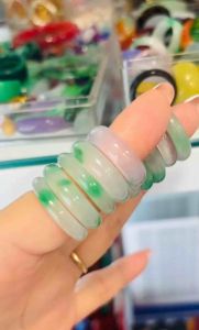 Nhẫn ngọc cẩm thạch A bản mảnh cho nữ nhỏ xinh dễ thương