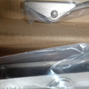 AC GLASS: ARM TYPE (ELBOW TYPE) DOOR CLOSER