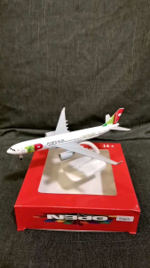 TAP Air Portugal A330 NEO Diecast Model Airbus Aircraft Decoration Airplane with Landing Gears Display Stand 8 Inches