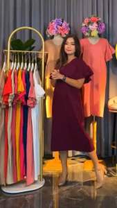 Plain Plain by Noi เดรสแขนระบาย คอวี แขนระบาย มีซิปหลัง กระเป๋า2ข้าง พร้อมส่ง