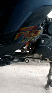 Engine Mounting Pemundur Mesin Ban Belakang Vario 125 150 LED New