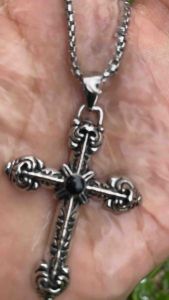 สร้อยคอสแตนเลส ไม้กางเขน คลาสสิก ไม่ลอกไม่ดำ +กล่องเทปใส