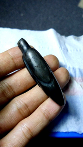 Batu bunga kantil warna hitam natural