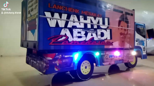 MINIATUR TRUK OLENG IRENG MLENGSENG ORA UMUM BISA COD