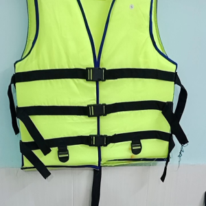 Áo phao học bơi khi đi du lịch tắm biển hồ bơi