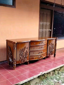 Bufet Ukir Kiansantang Kayu Jati: Desain Tradisional & Kualitas Mebel Premium