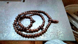 Tasbih Galih Asem: Tasbih Ukuran Kompak & Desain Tradisional