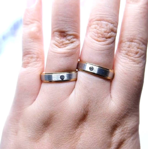 [GRATIS CETAK NAMA] Cincin Couple Titanium Anti Karat M32 | Cincin Pasangan | Cincin Hadiah | Cincin Lamaran | Cincin Tunangan | Aksesoris Pria Wanita