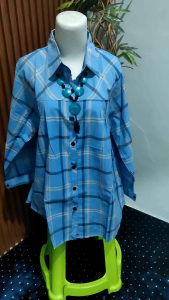 kemeja wanita motif kotak 1