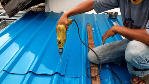 Contoh Potongan Kecil Atap Gogreen Premium Model Spandek & Trimdek