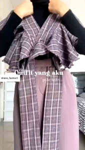 Rompi Wanita Kekinian dengan Motif Tartan Korea