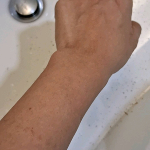 ซาร่าอิงค์สครับ สูตร ไวท์เทนนิ่ง ครีมพอกขัด บำรุงผิวให้ขาวใส สารสกัดจากธรรมชาติ สมบูรณ์ความชุ่มชื้น