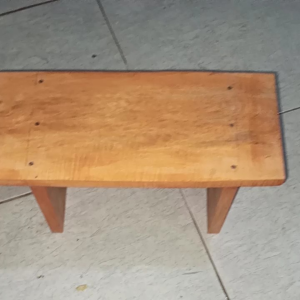 jejengkok kayu bangku jongkok kursi alas pernis paling murah