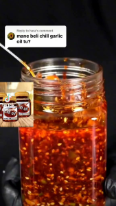 chili oil pedas gurih bumbu pelengkap halal