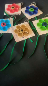 Hiasan Dinding Bunga & Tutup Botol Stik Es Krim Prakarya Homemade