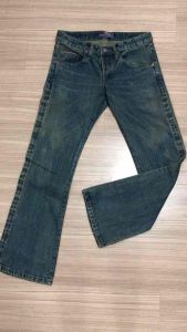 กางเกงยีนส์ขากระดิ่ง เอวต่ำ ใส่ได้ทั้งหญิงชาย ผ้าไม่ยืด รายละเอียดในคลิป สินค้าเป็นงานมือ 1ตัว ราคาถูก ไม่มีตำหนิ