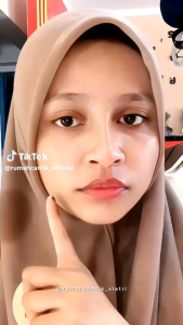 Bedak glowing tahan lama Daily Cover sr12 bedak natural anti air tidak luntur bedak padat original
