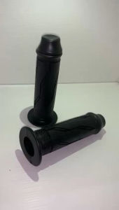 Handgrip Standar Motor Yamaha Set Jalu Bandul Stang Mio J Universal Paket Set Untuk Motor Yamaha Handgrip Yamaha+Jalu Bandul Stang Mio J Universal Untuk Semua Motor Yamaha AEROX NMAX VIXION WR155 MIO SPORT SOUL GT 125 JUPITER Z1 MX KING FREEGO LEXI YAMAHA