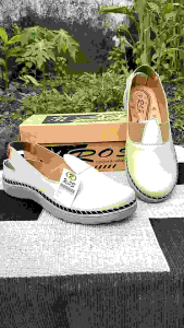 Sendal Wanita Kickers & Sepatu Wanita Casual