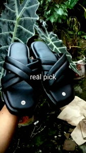 Sandal Wanita Model Silang Super Empuk Alas Bawah Karet & Tebal Zize 36&41 Bisa COD Lagi Viral