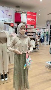 Kaos Lengan Panjang & Desain Kaos Wanita Elegan