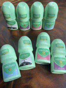 Lăn khử mùi Mitchum for Women Anti-Perspirant Deodorant Roll On 50ml các loại