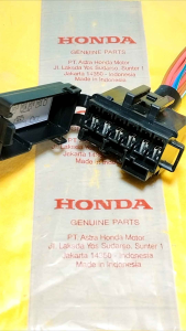 Box sekring rumah sikring pusat Honda Vario 125 old/CBR 150R/CB 150R/Sonic 150/Verza Box fuse For Yamaha Nmax Aerox Vixion n Honda original
