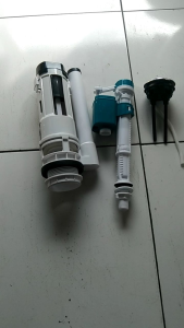 Sparepart Closet duduk dualflash universa/alat dalaman closet duduk tombol atas