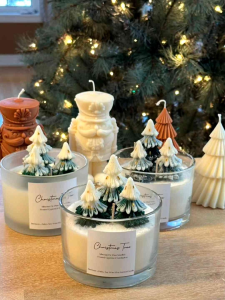 Soaptopia Christmas Tree Soy Wax Candle Gift 300g Aromatherapy Scent