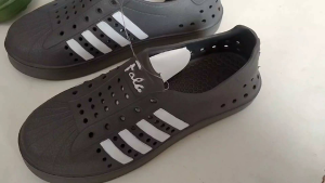 รองเท้ายางหุ้มข้อ เบาใส่สบายมีไซส์36-44