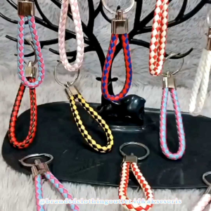 Gantungan Kunci Kulit & Model Kepang: Desain Unik & Elegan