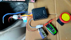 ALARM MOTOR BOHANTE 2 WAY KOMPLIT SYSTEM PKE LCD ORIGINAL ALARM SYSTEM BoHanTe B-008 remote motor 2 kunci remot AUTO INJEKSI ANTI MALING MOTOR BISA STARTER DAN SILENT MODE KUALITAS FITUR KOMPLIT BINTANG 5 TOP BRAND PRODUK NO 1 LAZ4DA