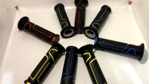 Handgrip BAD handgrip garis neon untuk semua motor universal