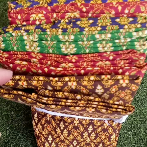 ผ้าถุงลายไทยยกมัด10ผืน