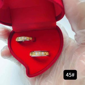 Italy 10k Wedding Ring with Free Box - Magnificent Gold Design for Every Look and Wardrobe Coordination