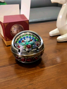 Asbak Merak Antik & Dekorasi Kuno: Pilihan Terbaik untuk Aksesori Rumah Klasik