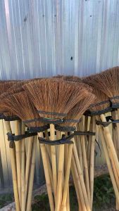 ไม้กวาดใยโหนด/ใยตาลใยโตนด 1มัด(10ด้าม) ไม้กวาดตาลโตนด ไม้กวาดตาลโตนด ราคา - Lazada