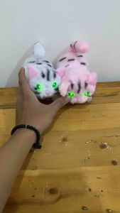 Boneka Kucing Bisa Bergerak dan Ada Suaranya
