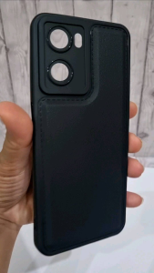 Softcase Oppo A77s/A57 4G - Case Leather Protect Pro Camera Untuk Oppo A77s/A57 4G - Black