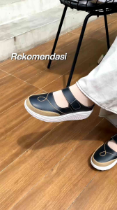Sendal Wanita Wedges Bustong ONE LOVE Model Tali Velcro Tengah Sol Ringan & Bergaransi