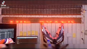 Lampu strobo Wave 7 baris LED 2812B versi Spongebob 120cm