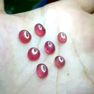 Batu Permata Ruby Mozambique: Desain & Keindahan