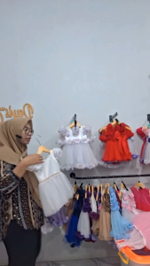 white dress/baju ulang tahun/gaun anak/beli baju gratis sepatu