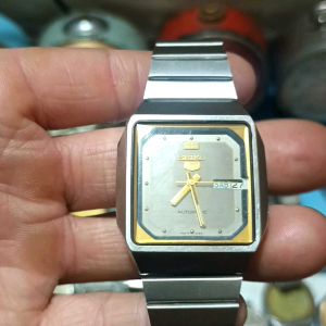 Seiko 5 chém cạnh màu xám ghi automatic zin cổ